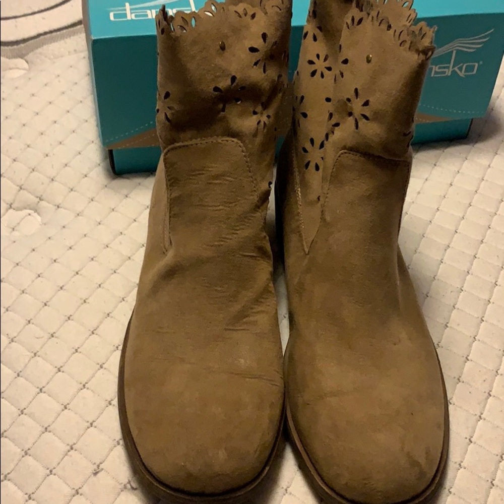 Ankle boots